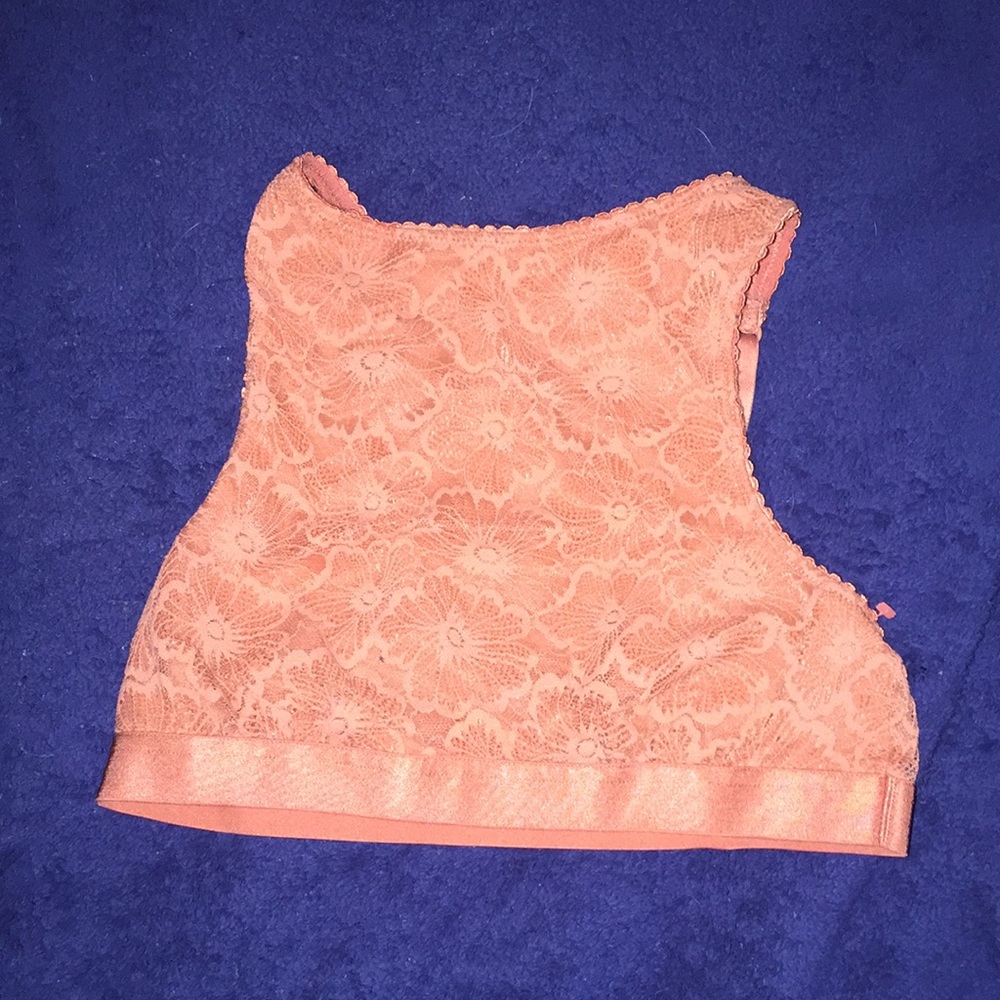 Pink crop top/bralette